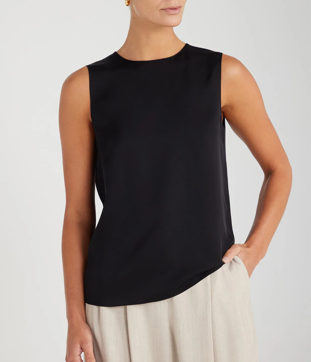Shell Silk Top in Black